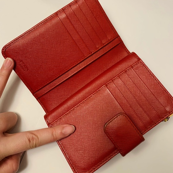 Prada Saffiano Continental Wallet - Picture 3 of 7